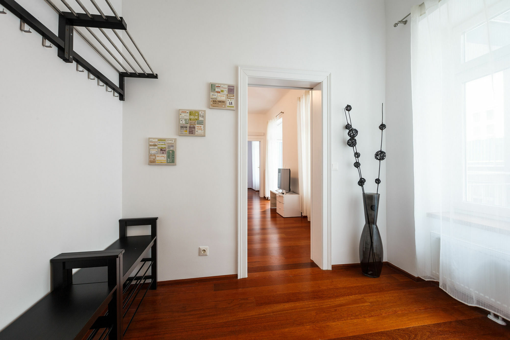 Operngasse Premium in "Your Vienna" Appartement Buitenkant foto