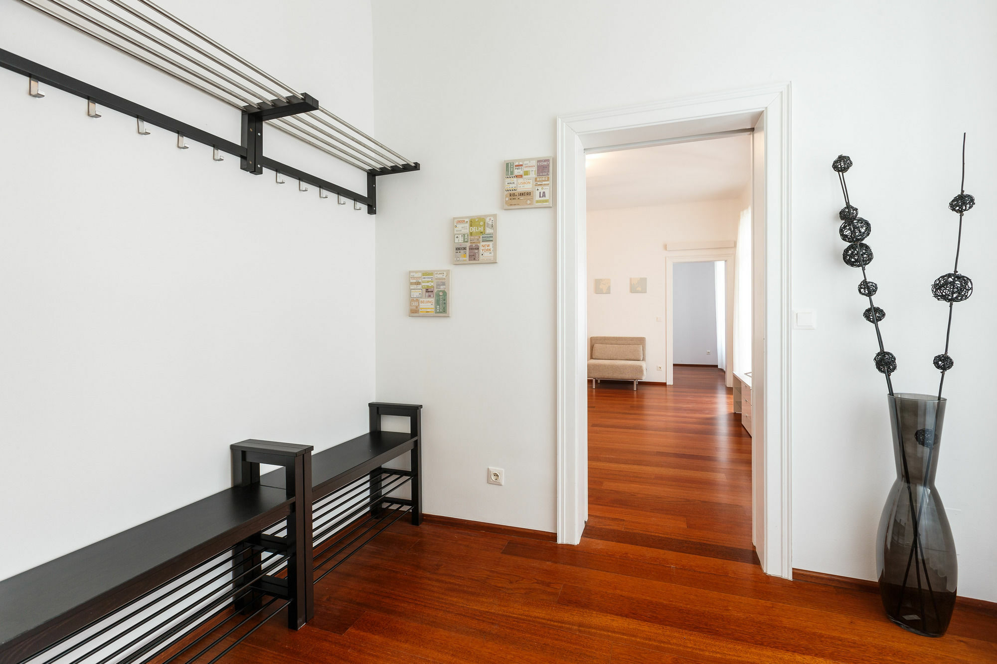 Operngasse Premium in "Your Vienna" Appartement Buitenkant foto